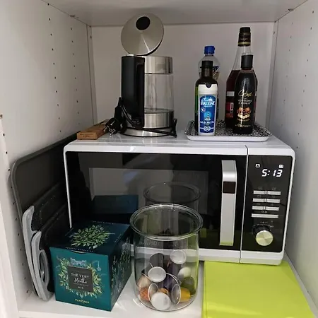 Appartement T2 A 2 Pas Du Port